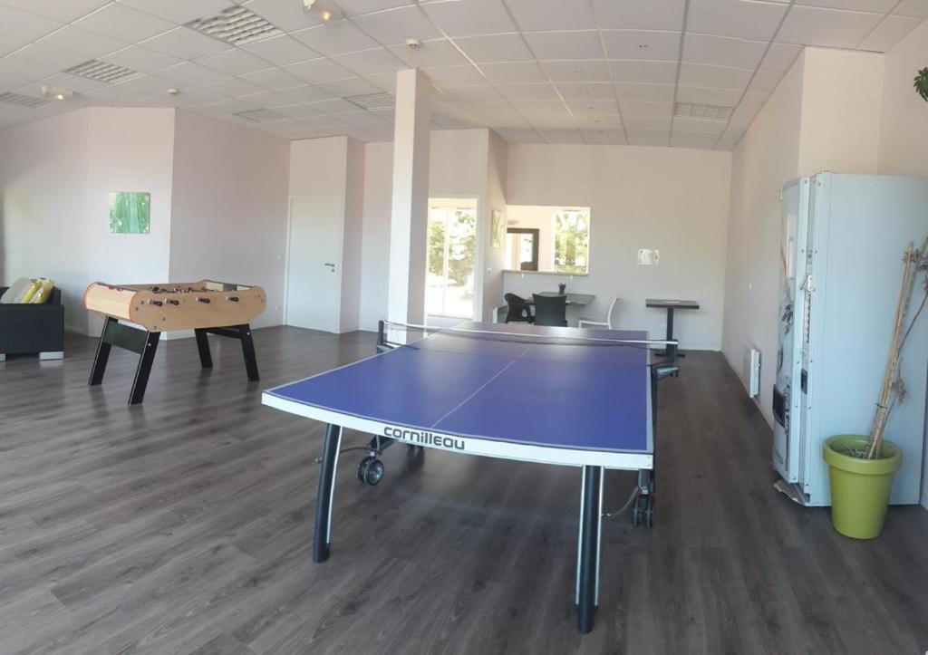 Formistudio I Equemauville Bagian luar foto